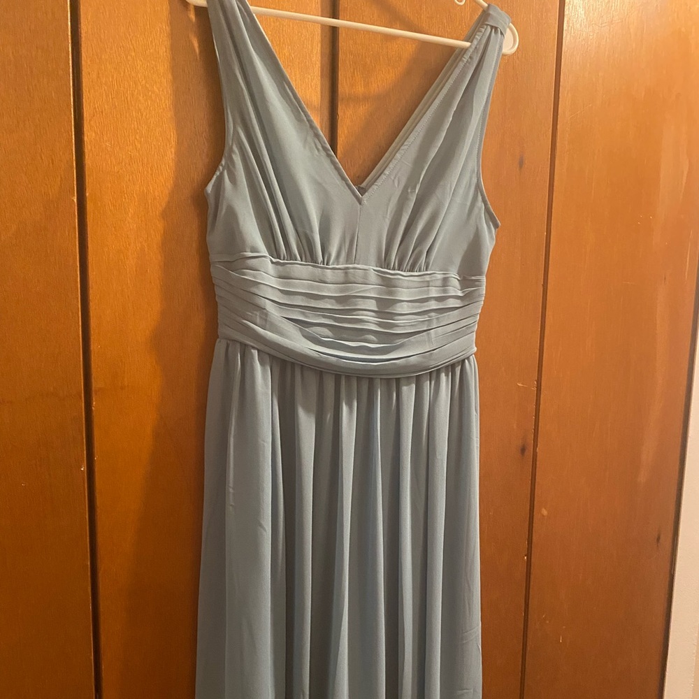 FLOW/ FITTED DRESSES